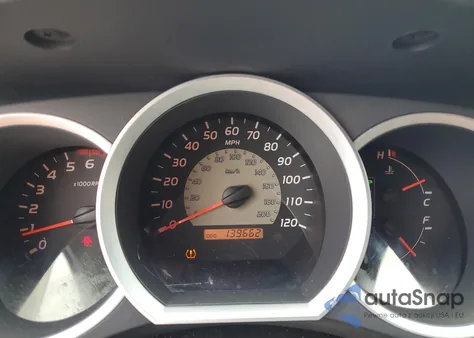 2006 Toyota Tacoma Double Cab Prerunner z USA, uszkodzony, nr VIN 3TMJU62N16M012877